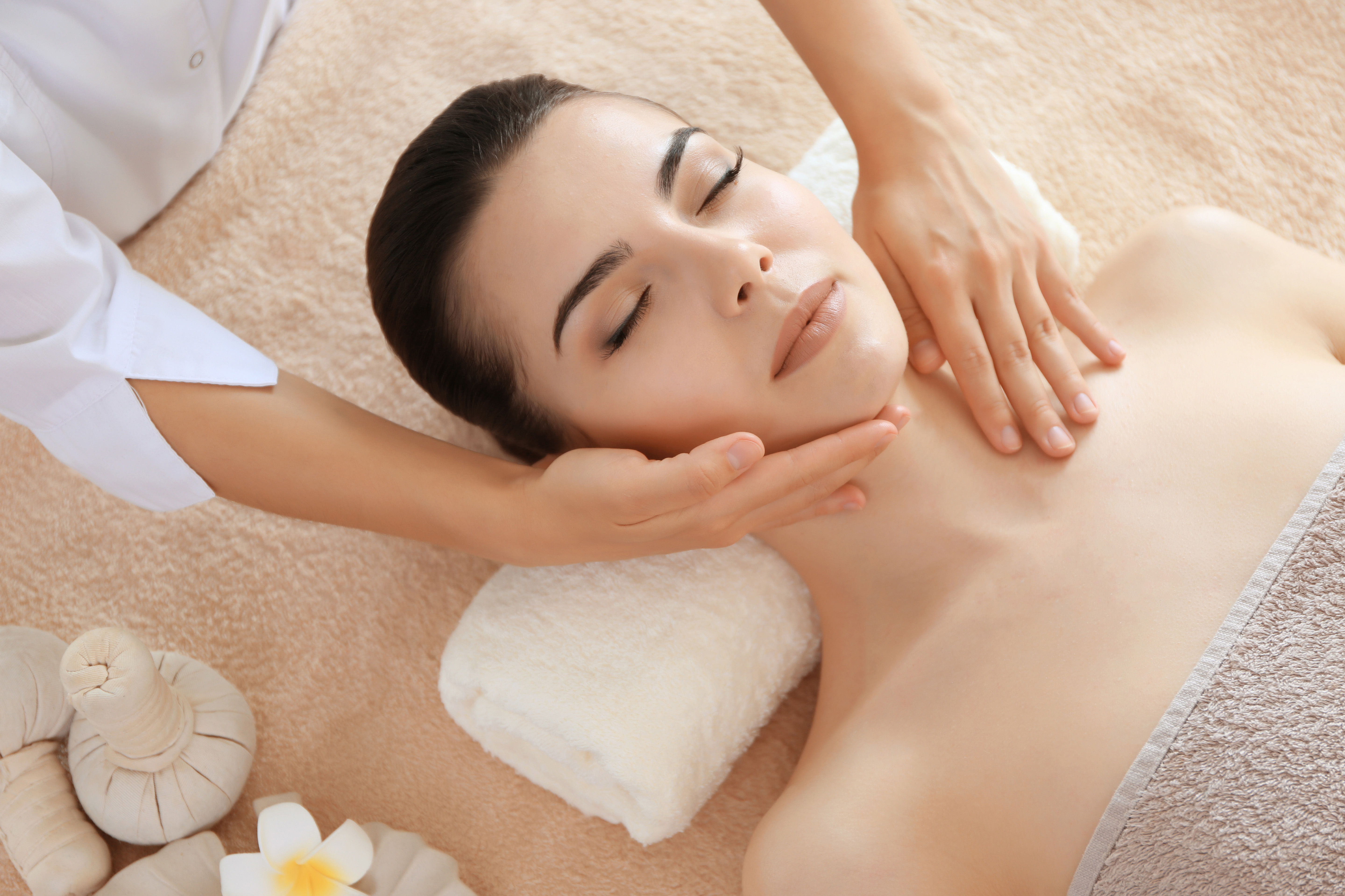 Sunset Body Scrub & Moisturazing Massage